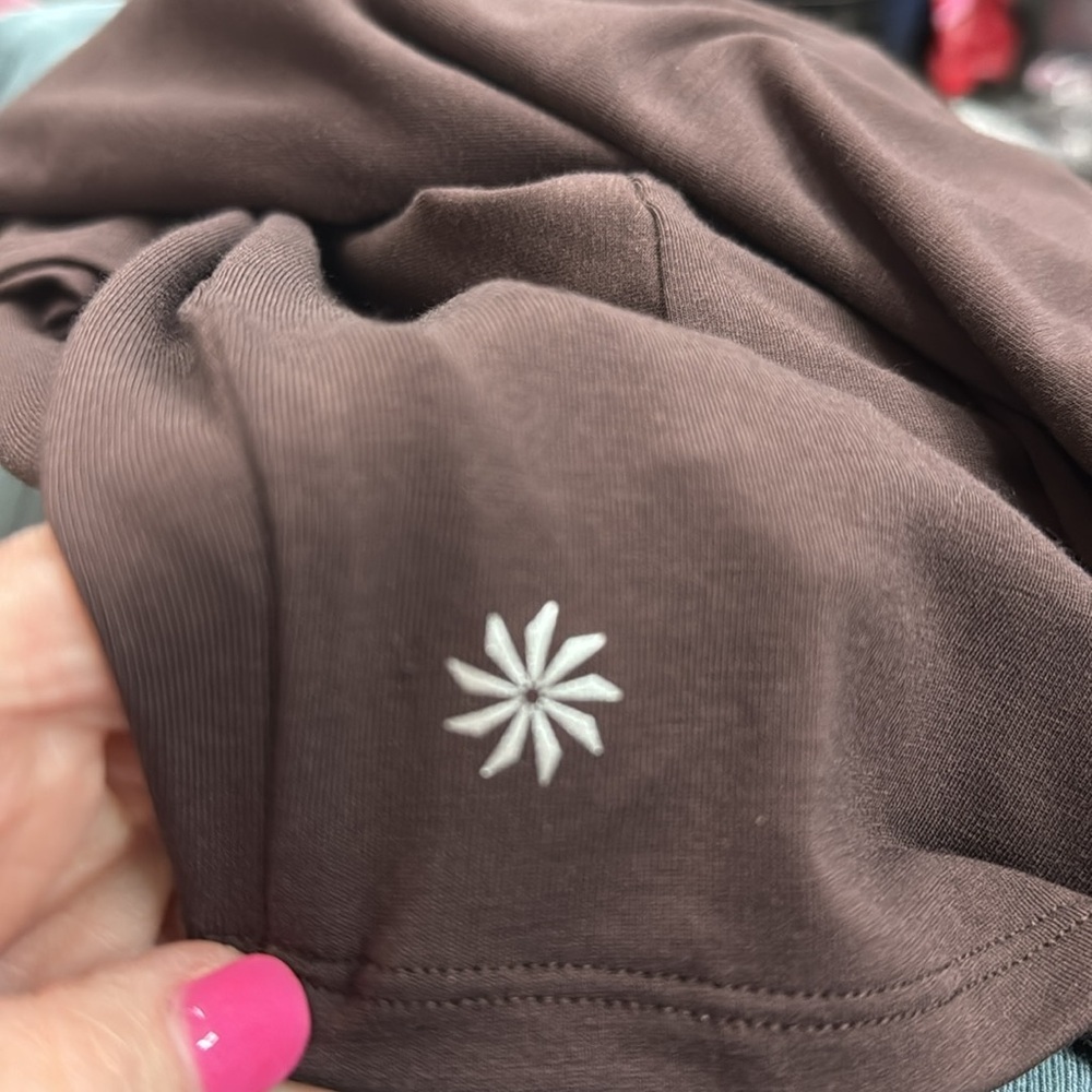 Athleta 3/4 sleeve Top Like New Small - Picture 6 of 6